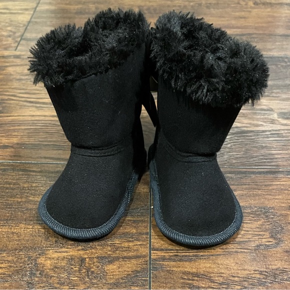 NWOT Koala Baby Black Suede Boots with Fur Trim and Bows on Back, Size 2 - Picture 4 of 7